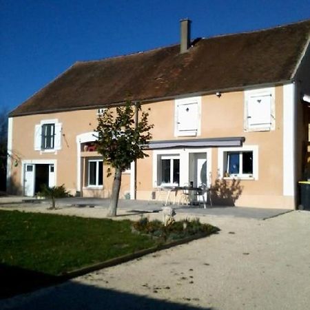 Chambre D'Hotes Bleigny-le-Carreau Luaran gambar